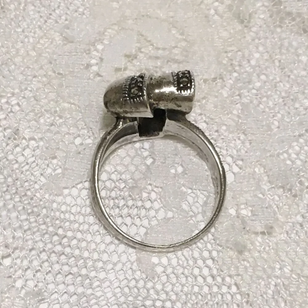 Vintage Sterling Silver Ring Womens Sz 8.25 Ribbon Bow design Marcasite Accents